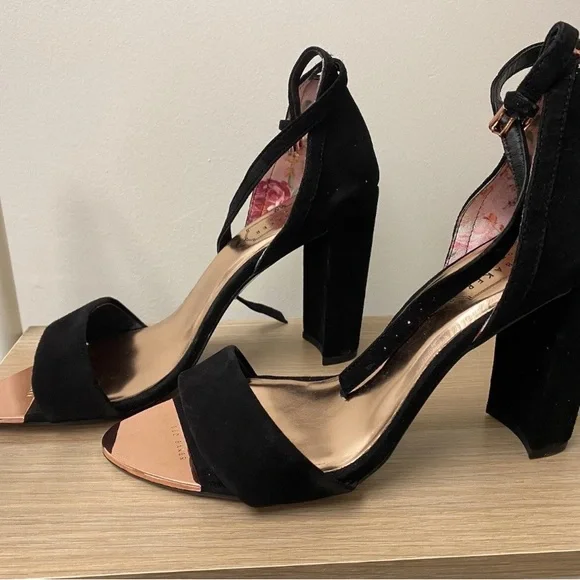 Ted Baker Black Heels - Picture 5 of 8
